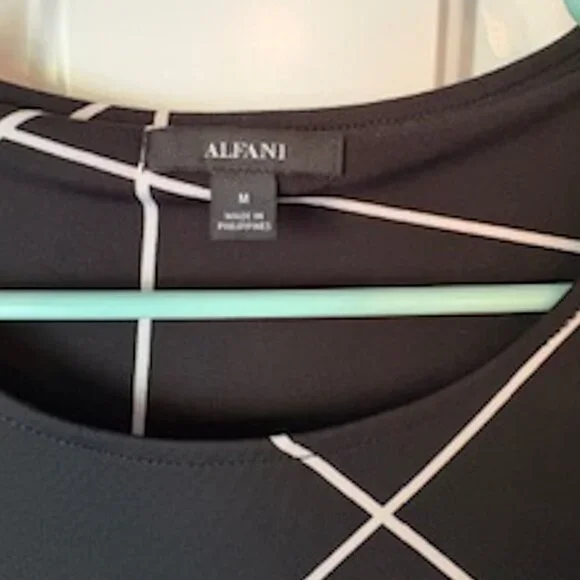 Alfani Tunic Top Womens Size M Black and White 3/4 Length Sleeves NEW WITH TAGS - Picture 6 of 10